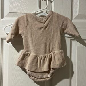 Kate Quinn dress